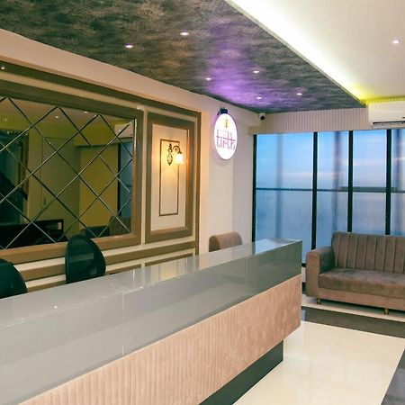 Hotel Tirth By Sonu'S 乌贾因 外观 照片